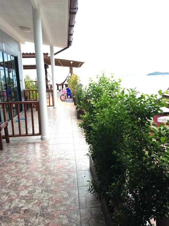 Baan Purada Apartman Ko Lanta Kültér fotó