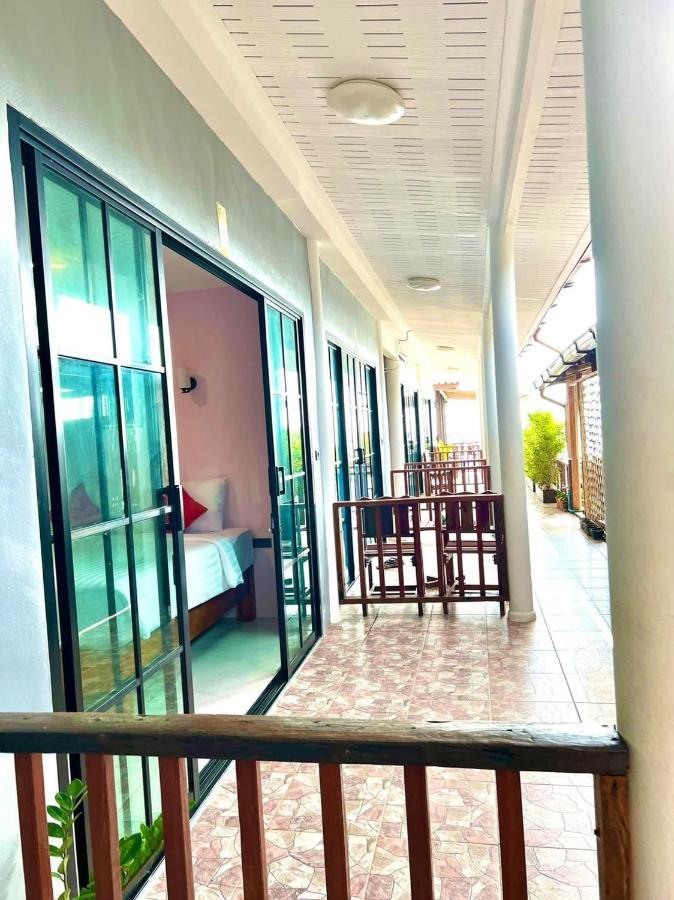 Baan Purada Apartman Ko Lanta Kültér fotó